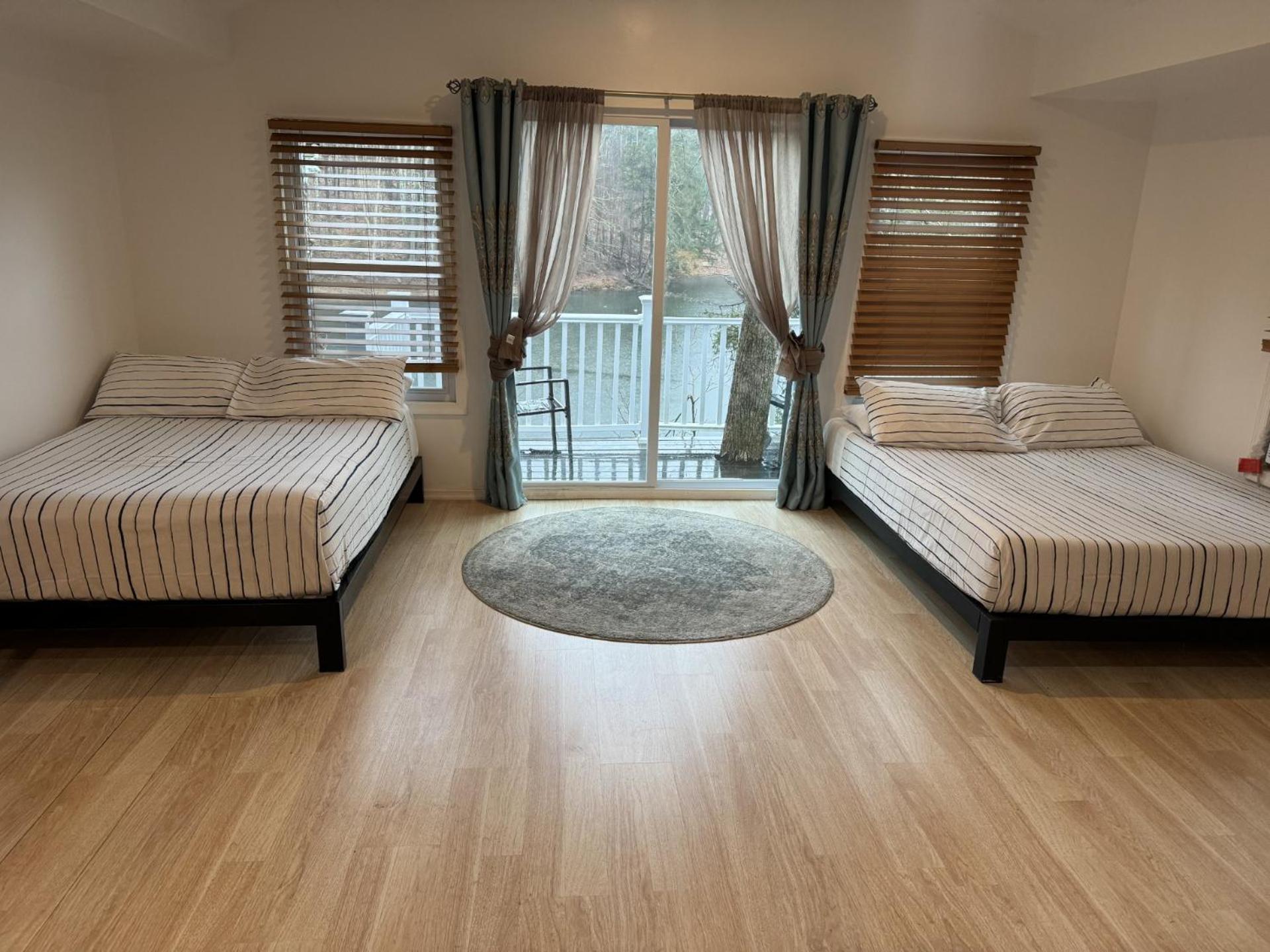 Rainbow Mountain Resort - Lgbtq Friendly Восток Страудсберг Экстерьер фото