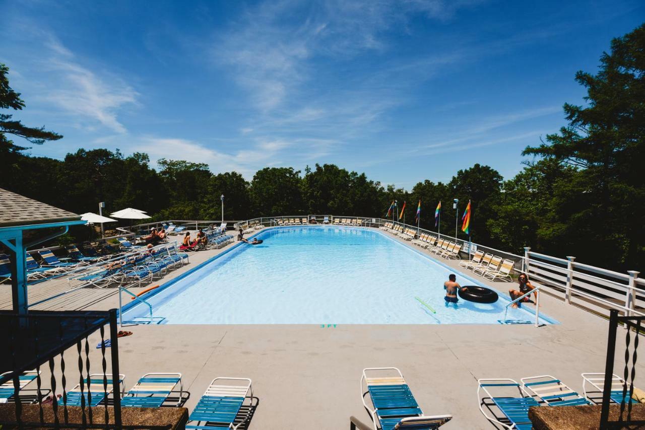 Rainbow Mountain Resort - Lgbtq Friendly Восток Страудсберг Экстерьер фото