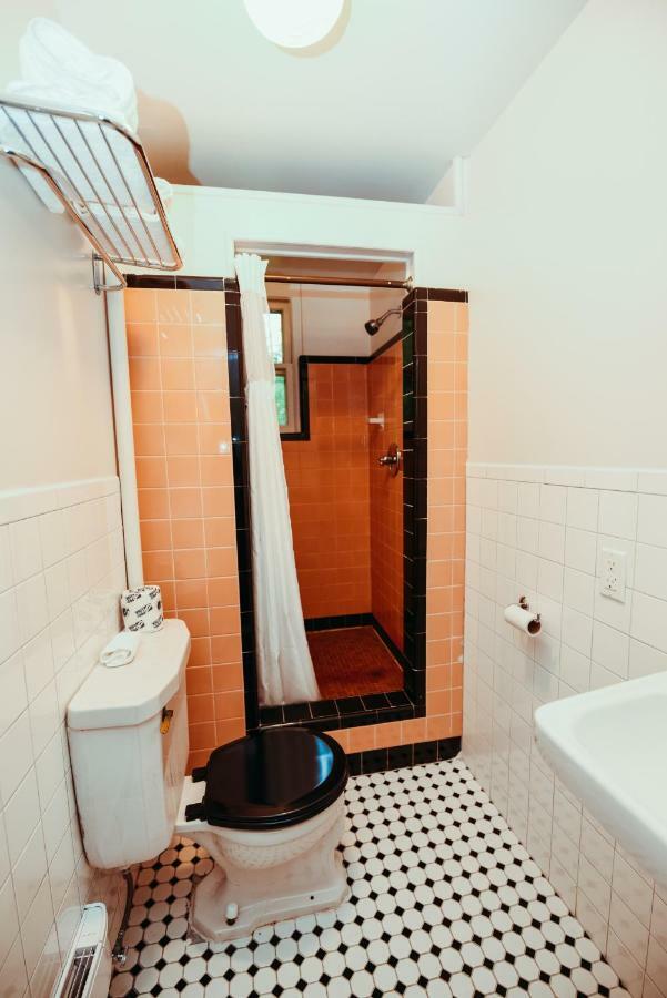 Rainbow Mountain Resort - Lgbtq Friendly Восток Страудсберг Экстерьер фото