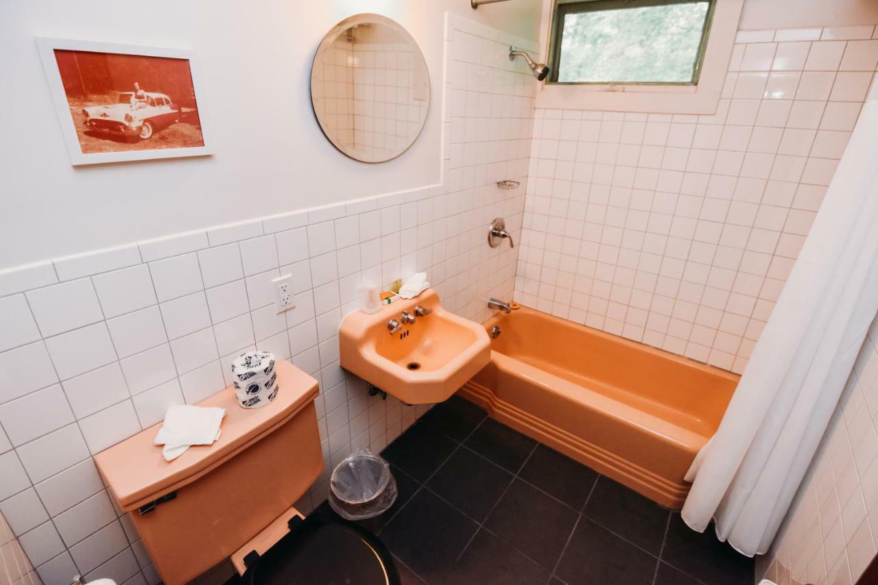 Rainbow Mountain Resort - Lgbtq Friendly Восток Страудсберг Экстерьер фото