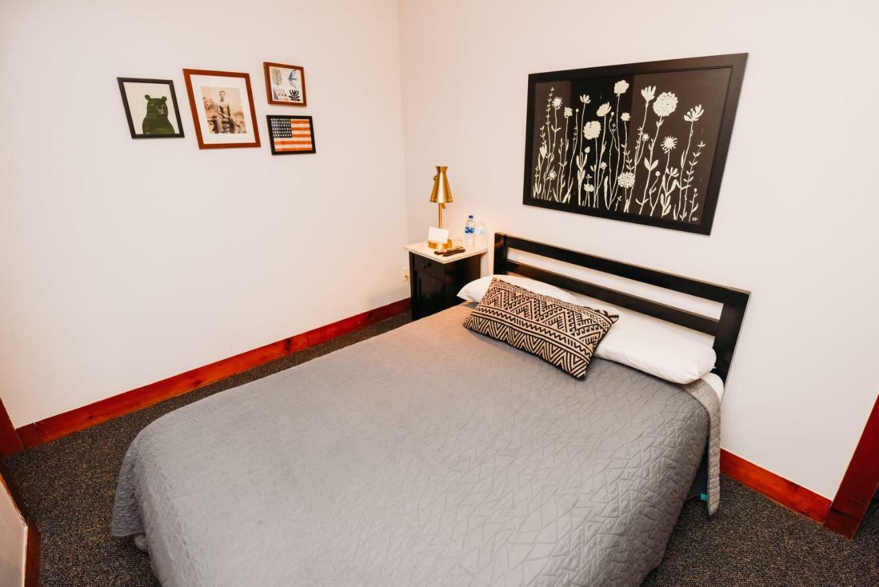 Rainbow Mountain Resort - Lgbtq Friendly Восток Страудсберг Экстерьер фото