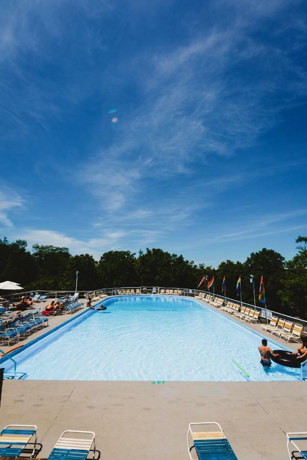 Rainbow Mountain Resort - Lgbtq Friendly Восток Страудсберг Экстерьер фото